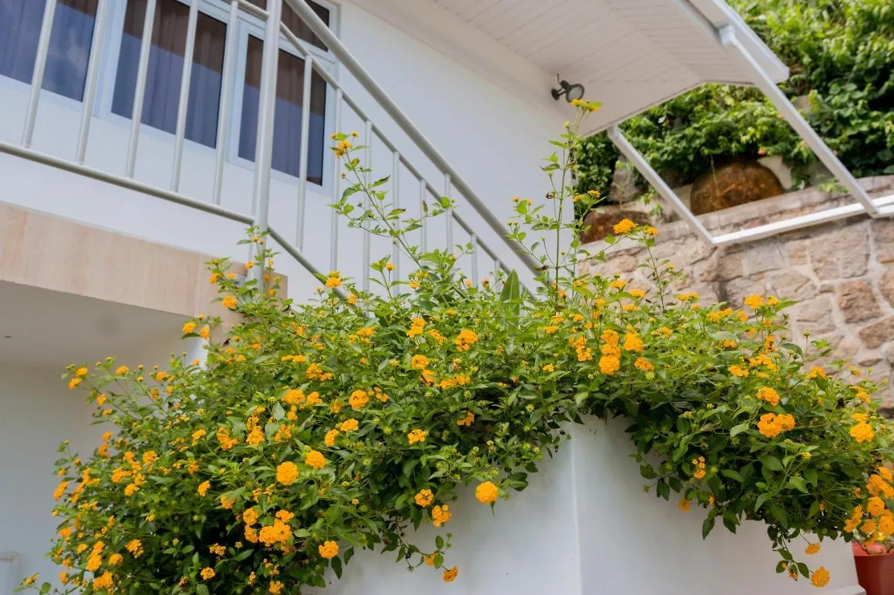 Le Manglier Hotel Pointe La Rue Seychelles
